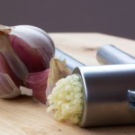 Garlic_Press_and_Garlic